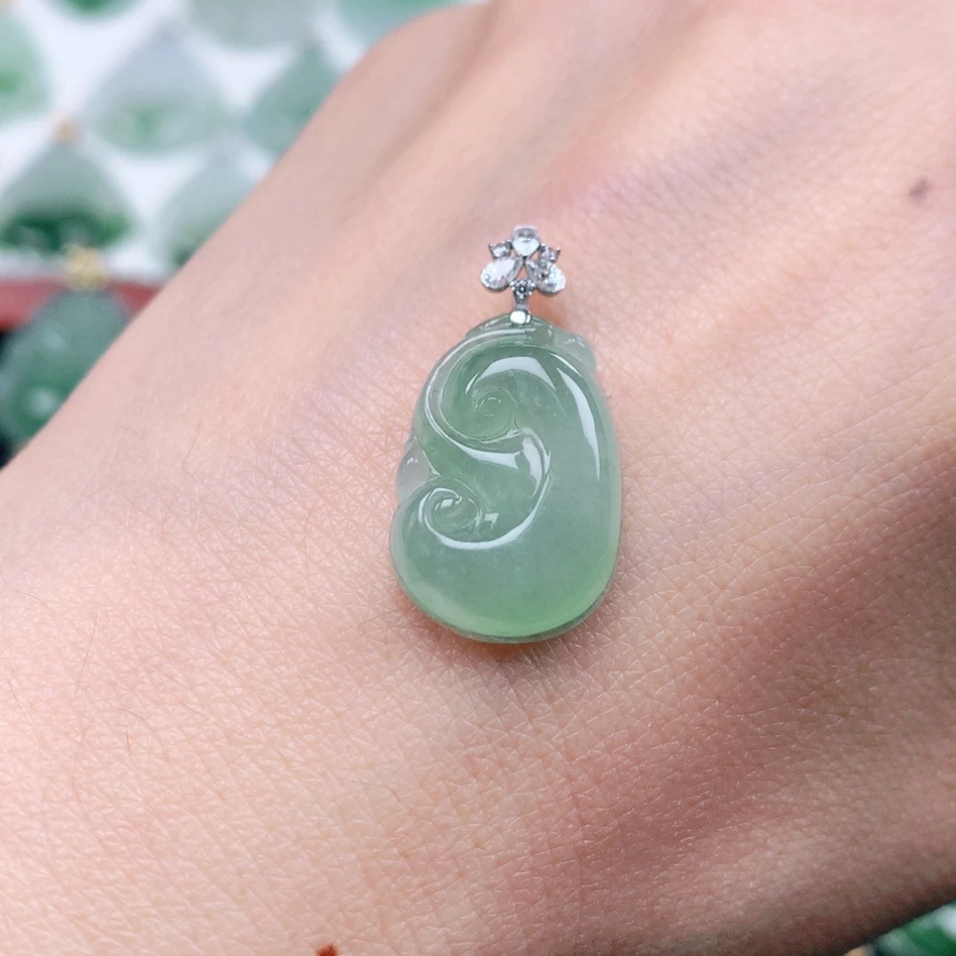 翡翠18K金镶嵌吊坠(不含链)