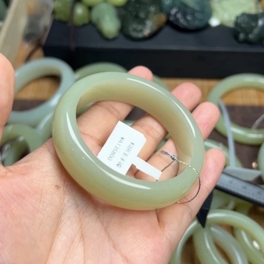 和田玉手镯未镶嵌用****4