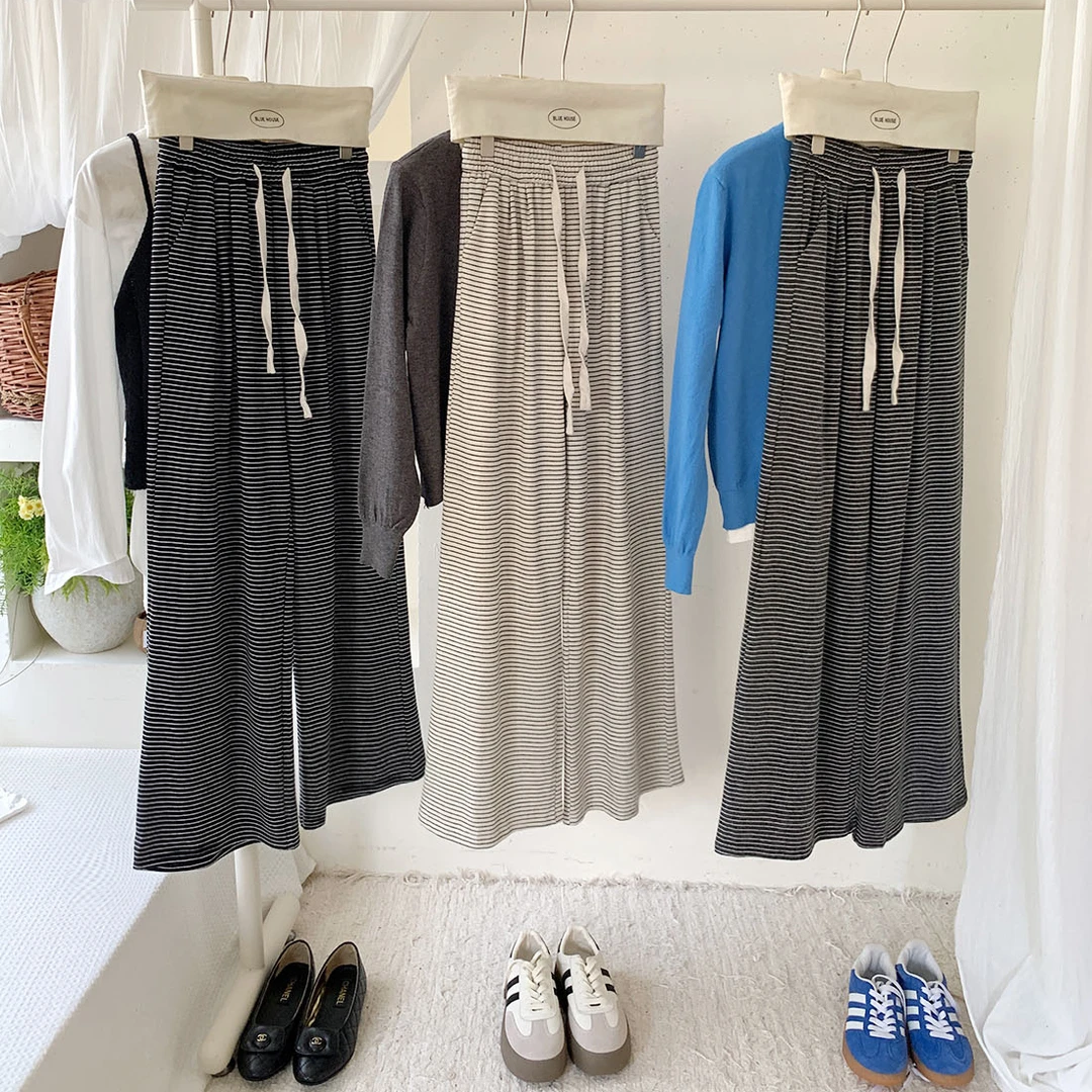 日常好穿糯米黑白细条纹阔腿裤女早秋新款高腰垂感直筒休闲裤