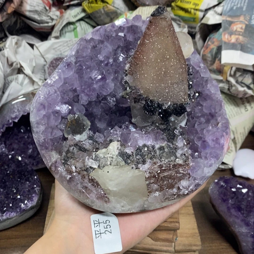 卡***弗大型摆件（非配饰）未镶嵌紫晶