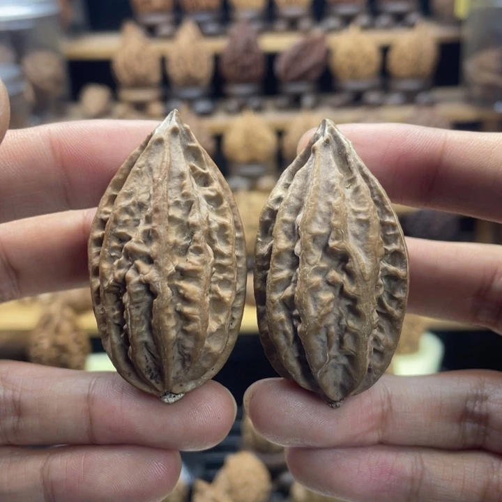 桃核把件东北核桃梭子27