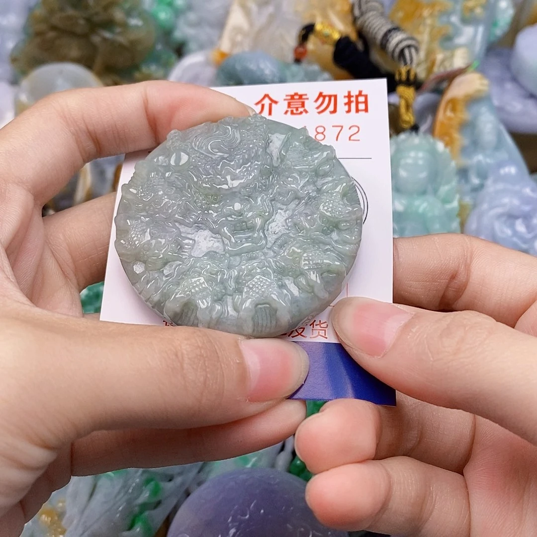 吊坠(不含链)未镶嵌翡翠