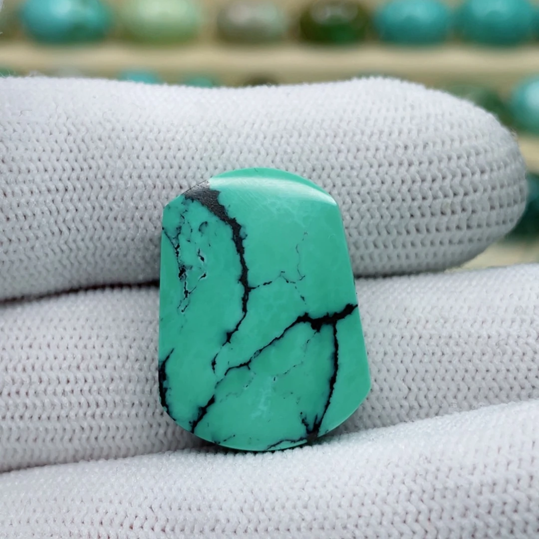 未镶嵌绿松石珠宝奇石