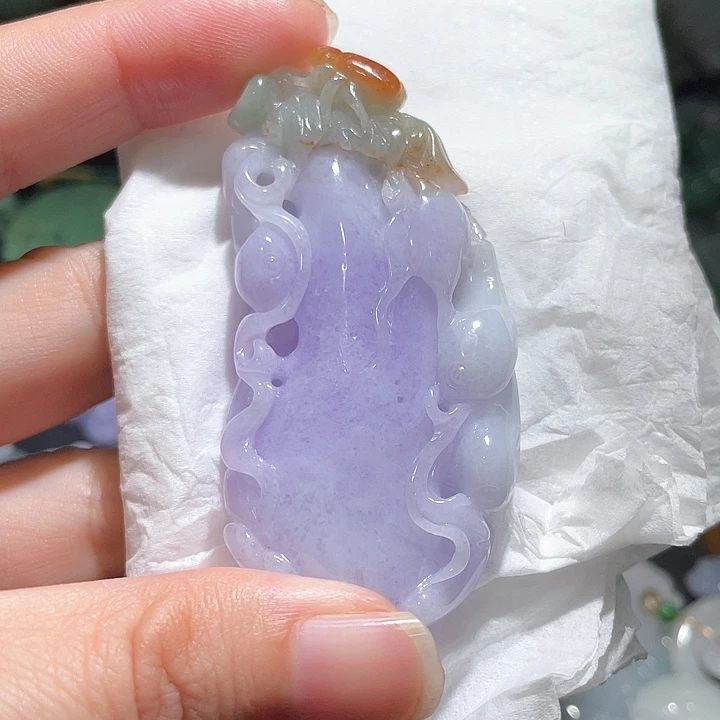 颈饰未镶嵌翡翠天