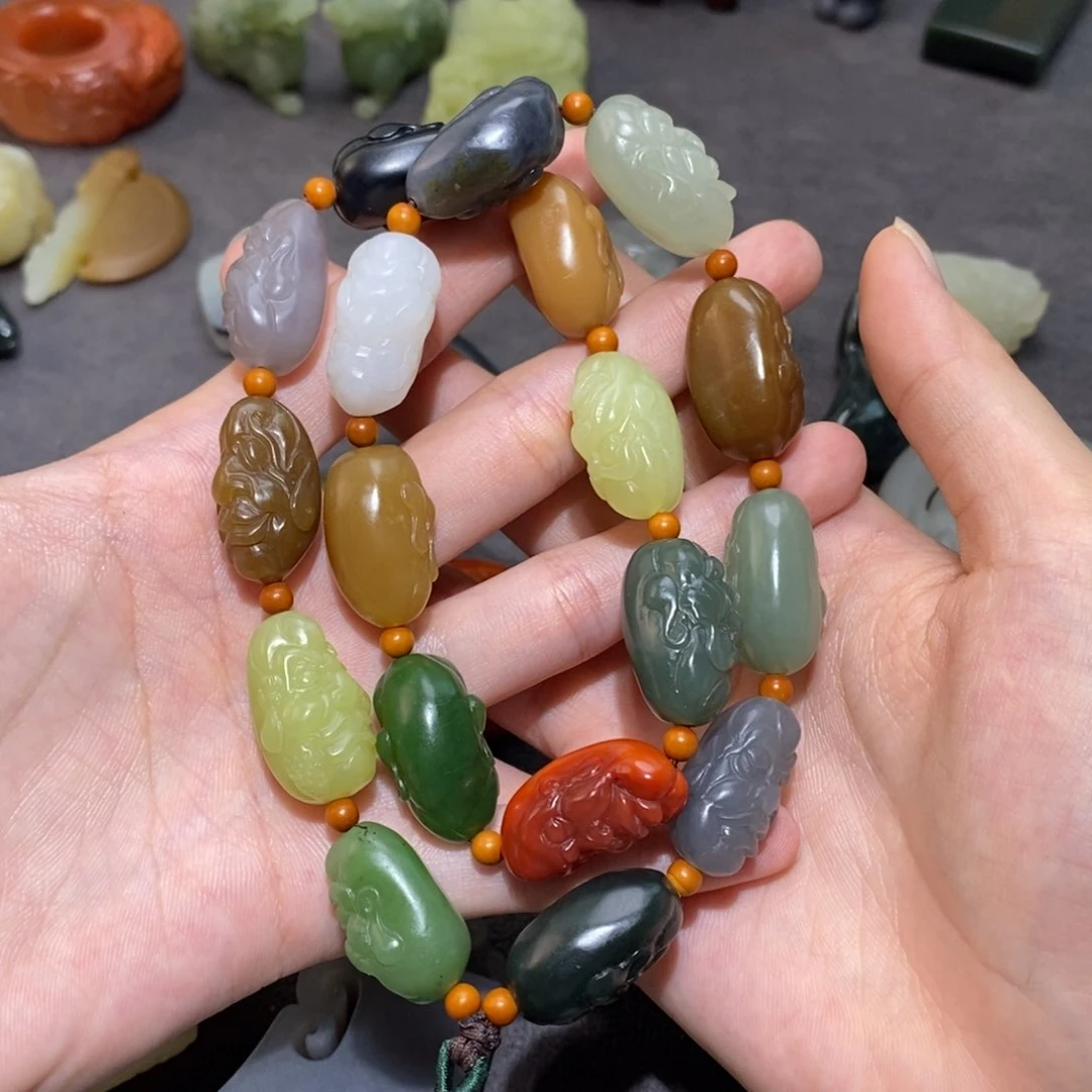 文***悲和田玉未镶嵌颈饰