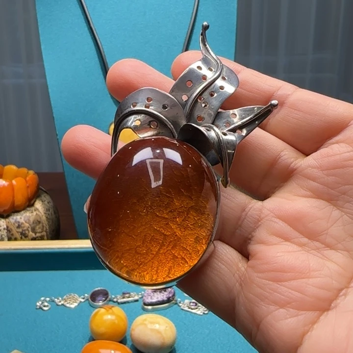 琥珀未镶嵌颈饰波兰设计款琥珀蜜蜡