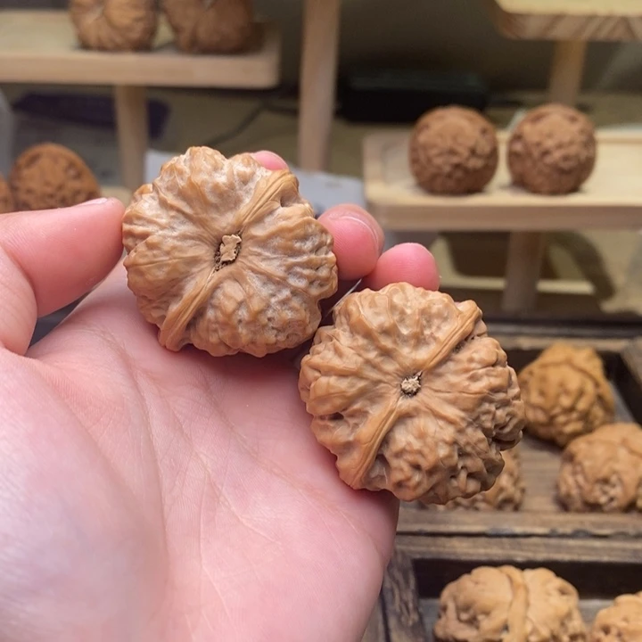 文玩核桃吊坠三角蛙