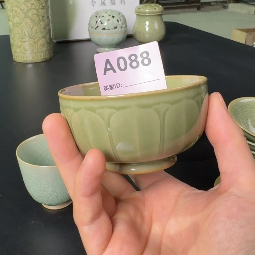 仰山品物 微瑕莲瓣杯 88