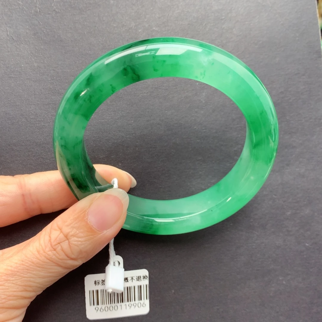 未镶嵌手镯石英质玉