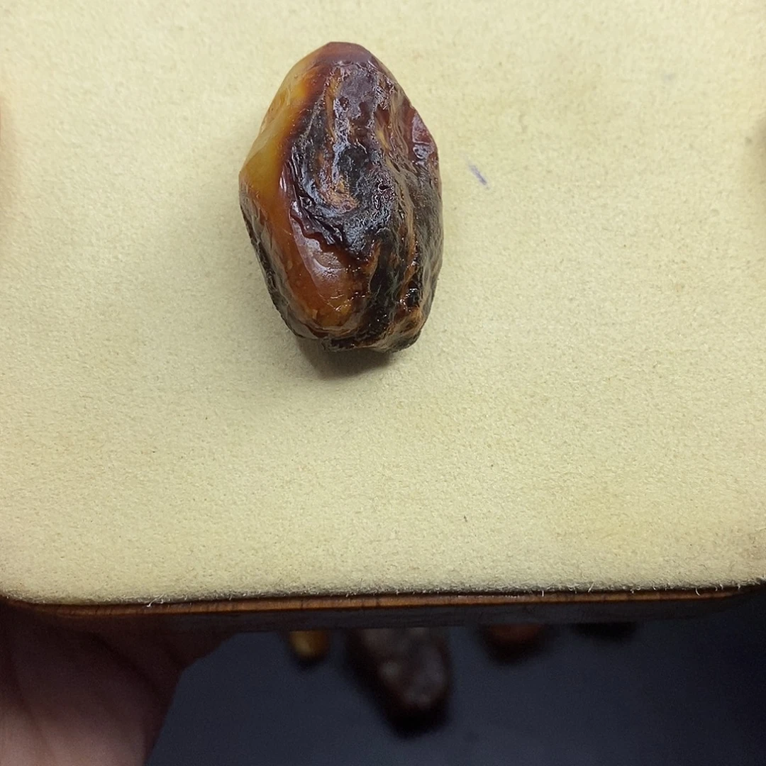 定制蜜蜡未镶嵌梨