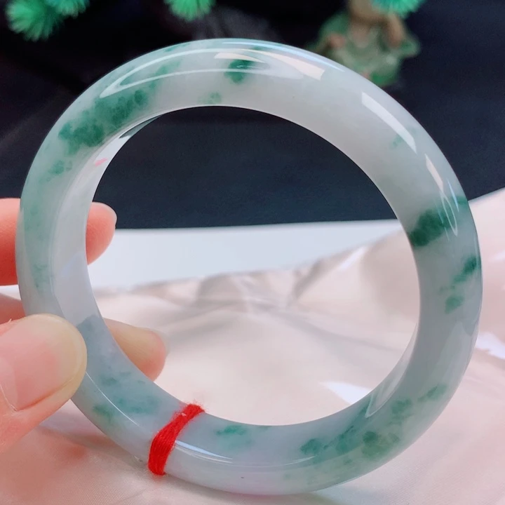 翡翠未镶嵌手镯59。60