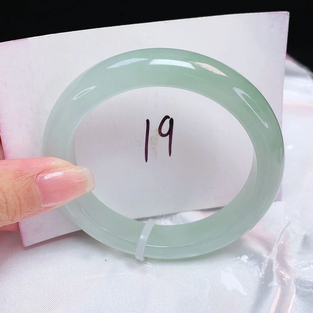 翡翠未镶嵌手镯正圈53.7