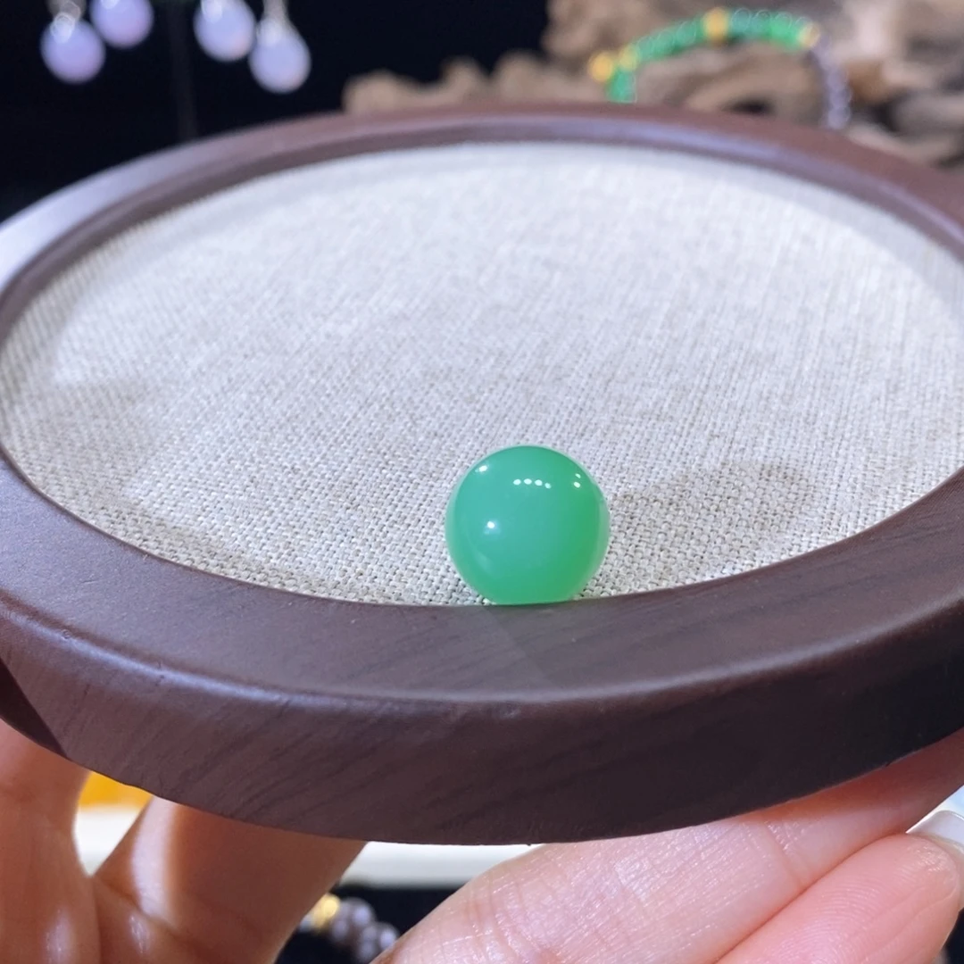 翡翠未镶嵌颈饰翡翠苹果甜绿珠12.15mm