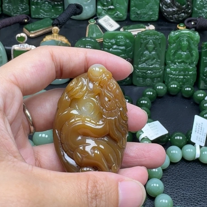 颈饰未镶嵌和田玉