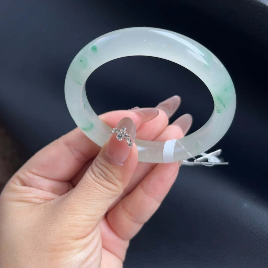 石英质玉未镶嵌手镯58