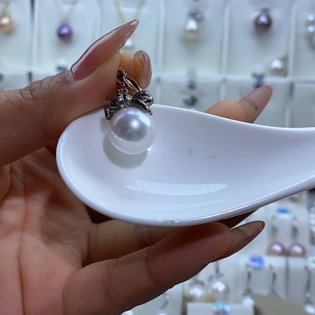 淡水珍珠银S925镶嵌吊坠(赠链)