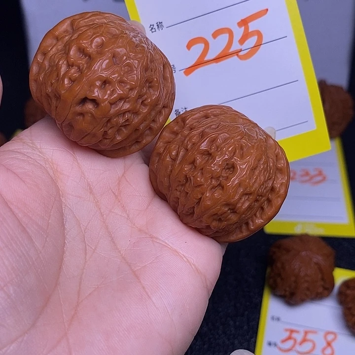 把件文玩核桃225/40铁锤