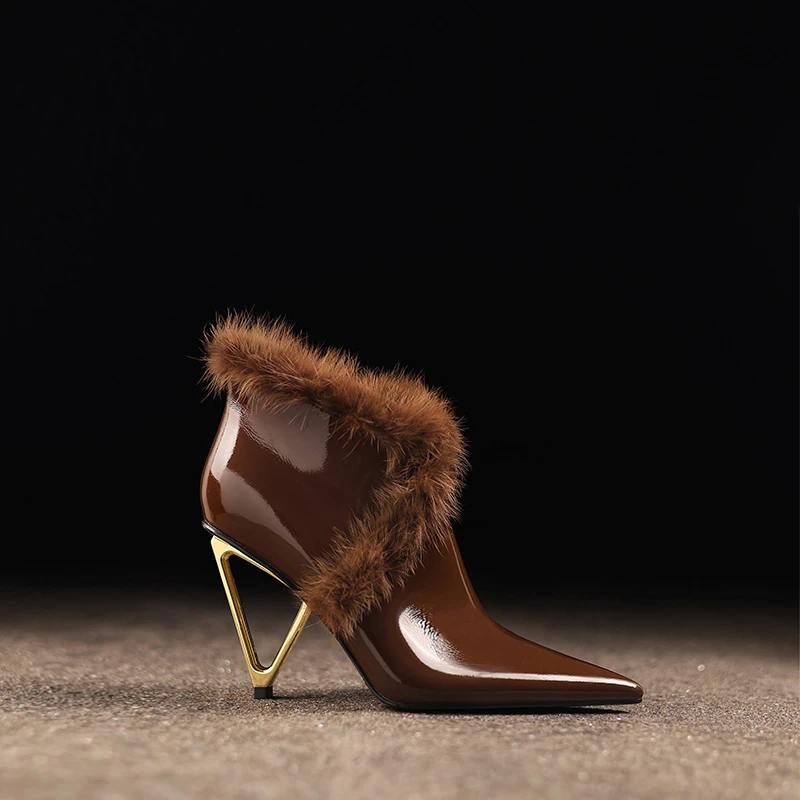 气质貂毛尖头短靴加绒真皮高档女鞋冬季新款小众轻奢高跟鞋不累脚