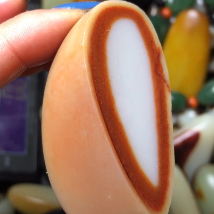 和田玉未镶嵌珠宝奇石