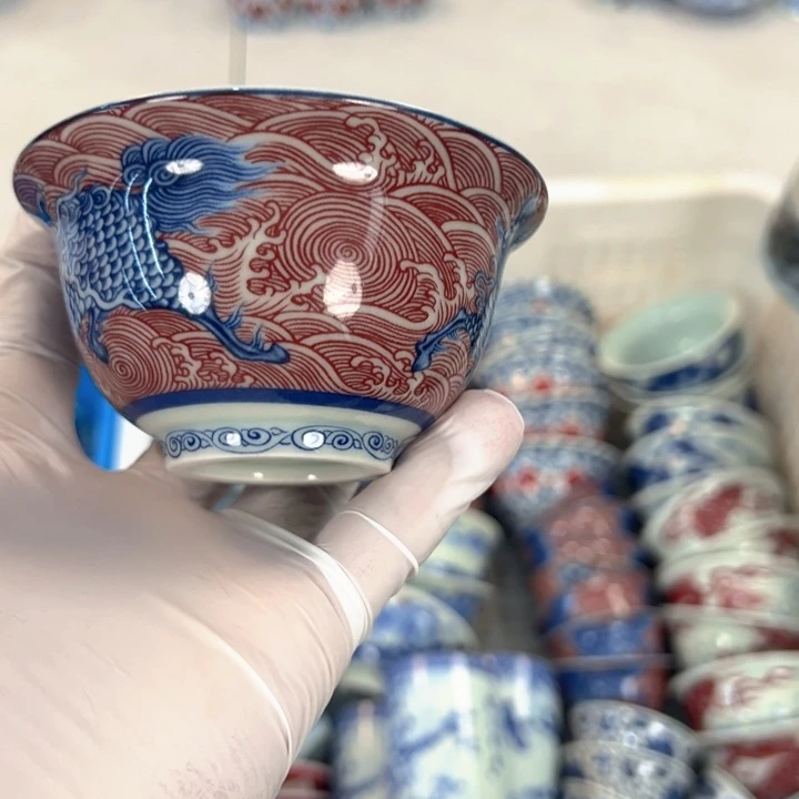 瓷片白青花釉里红麒麟踏浪压手杯全