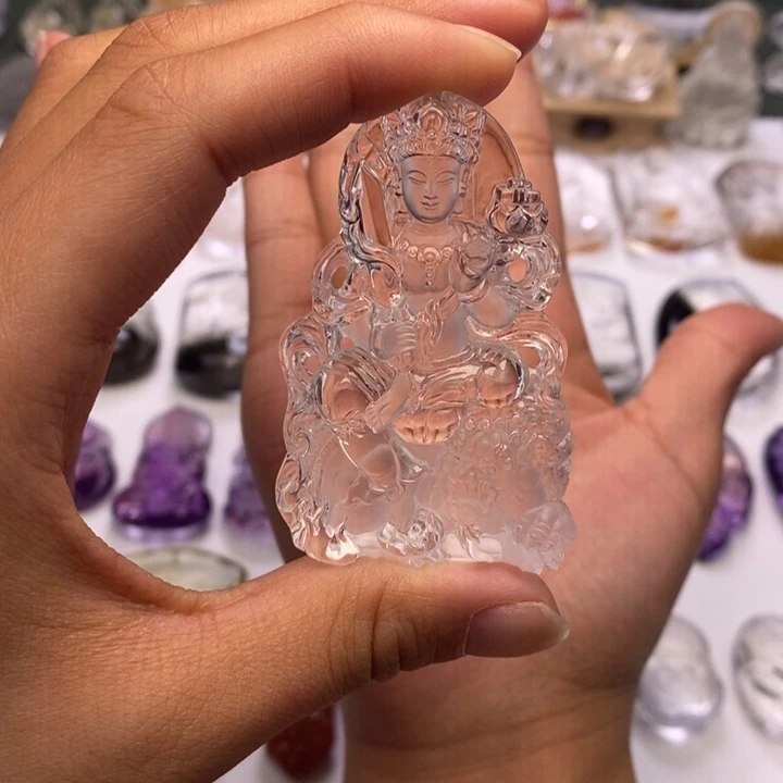 无***人未镶嵌颈饰水晶定制