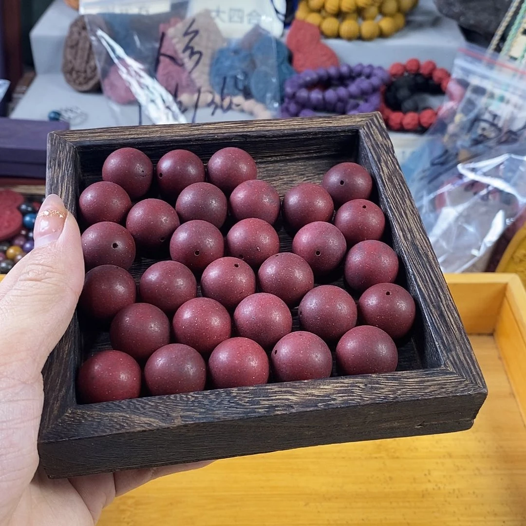 泥塑微瑕红麝1.8发26颗