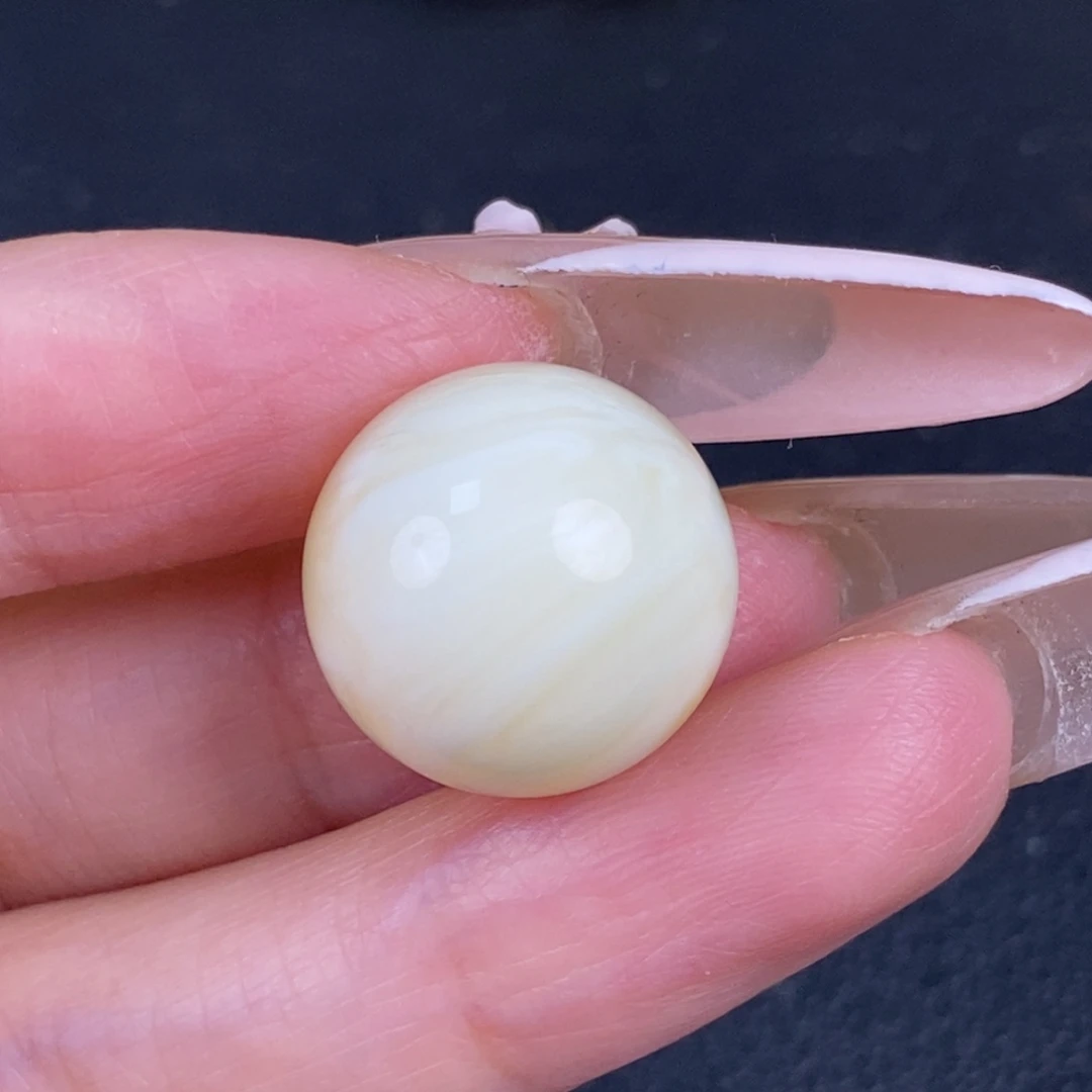 琥珀未镶嵌珠宝奇石247