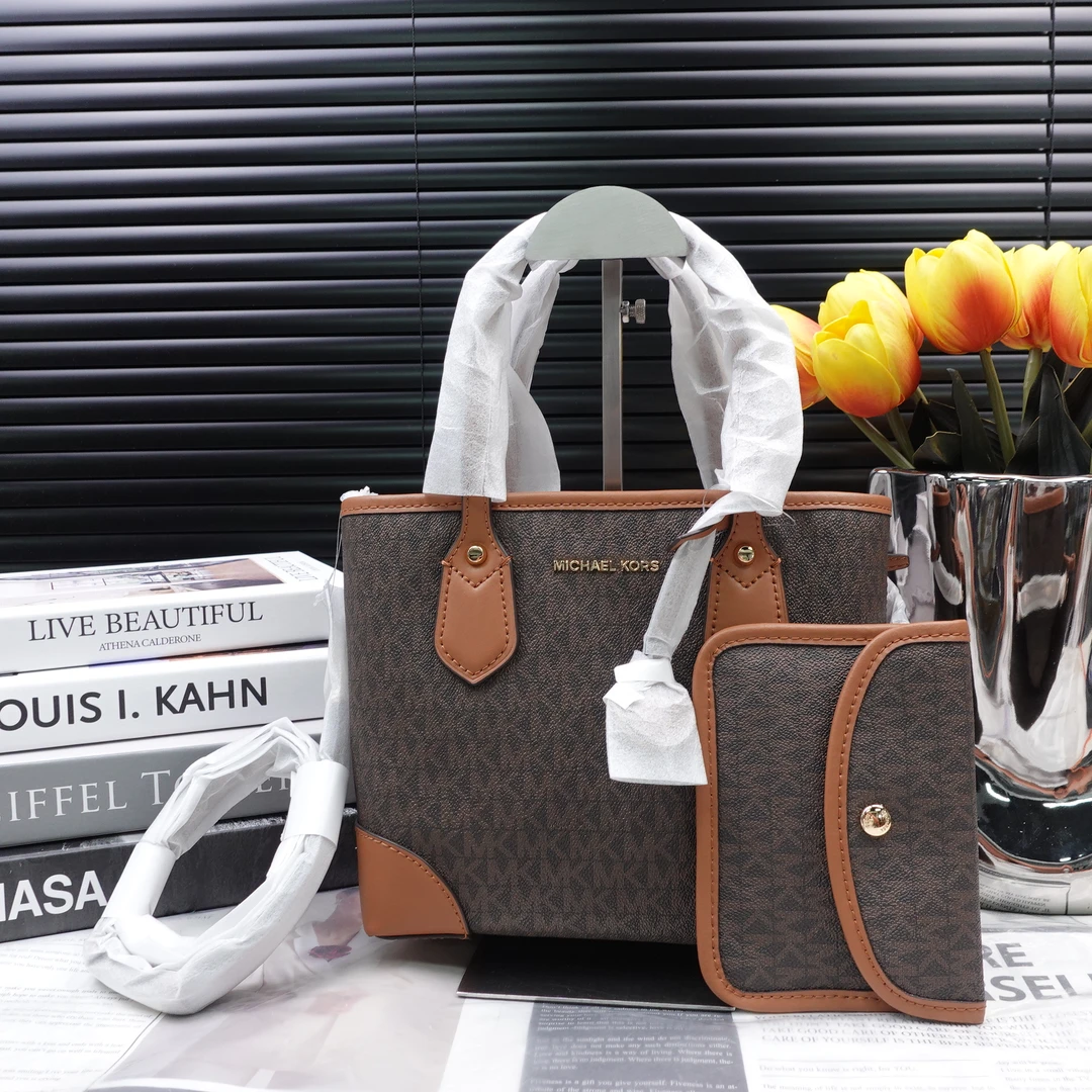 95新 MICHAEL KORS/迈克高仕 单肩包/T10241530