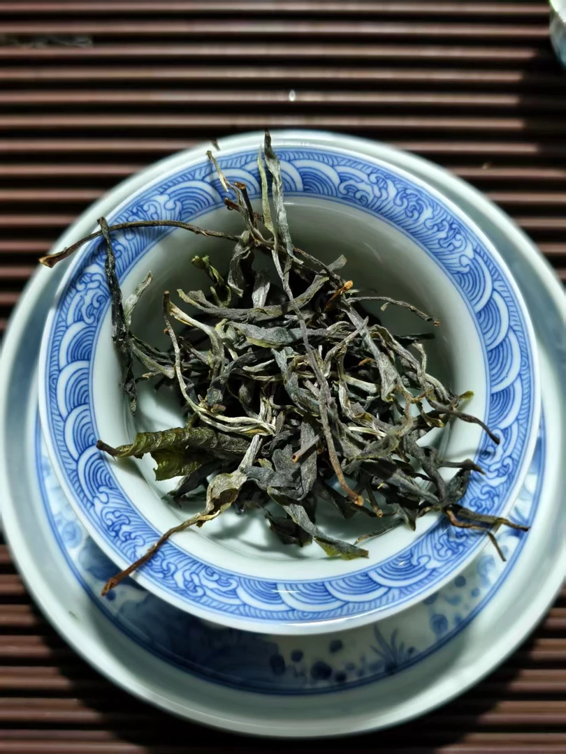 【新品首发】2025年头春【坡脚老寨古树】生茶散100g/盒，带同款