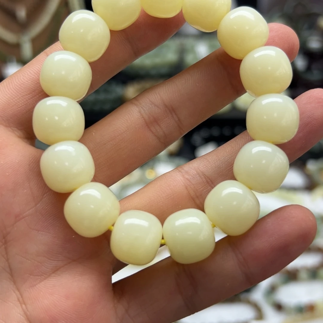 星***上手链未镶嵌和田玉