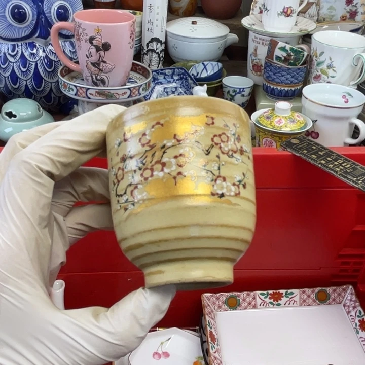 他家瓷器真美…开播了