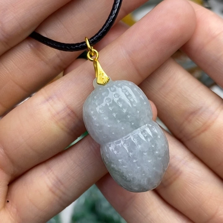 颈饰未镶嵌翡翠吊坠