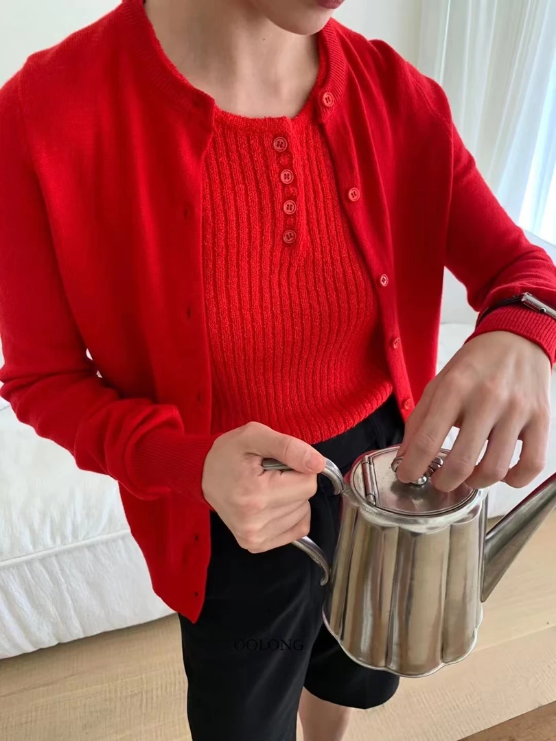 2024清 简约百搭纽扣针织开衫