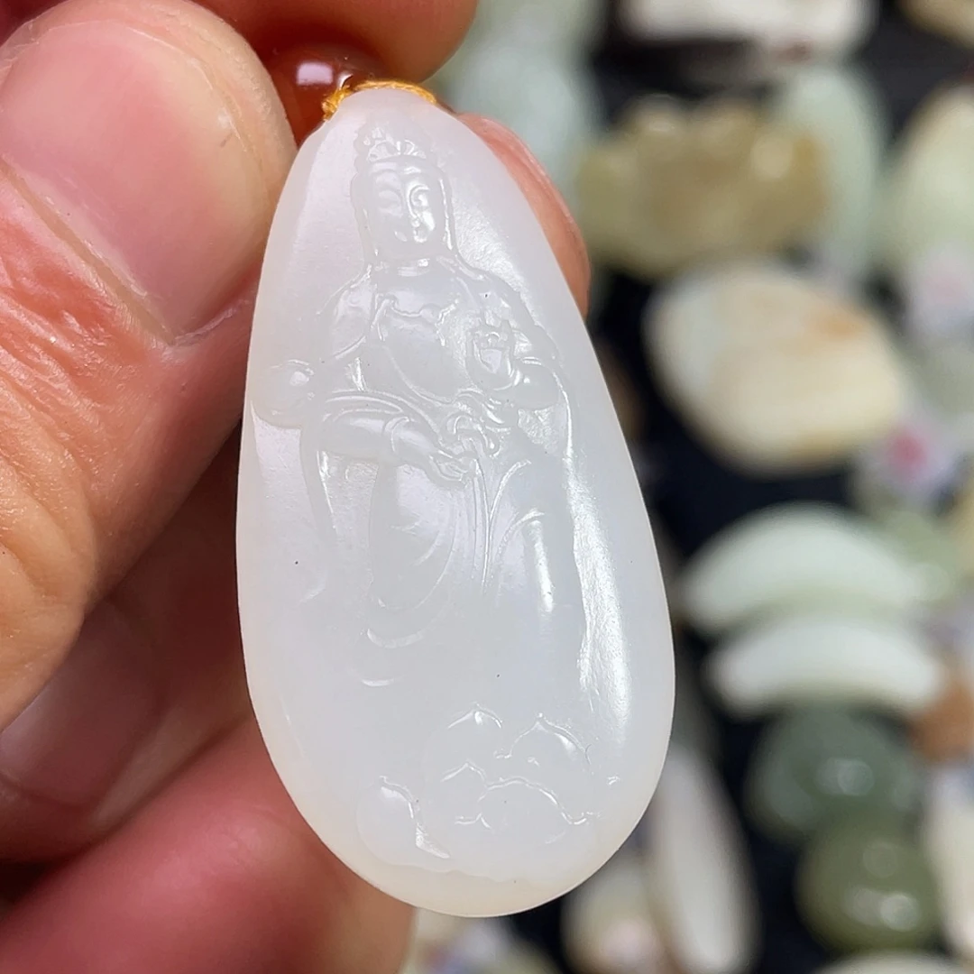 和田玉（糖玉）未镶嵌吊坠(不含链)草****机吊坠