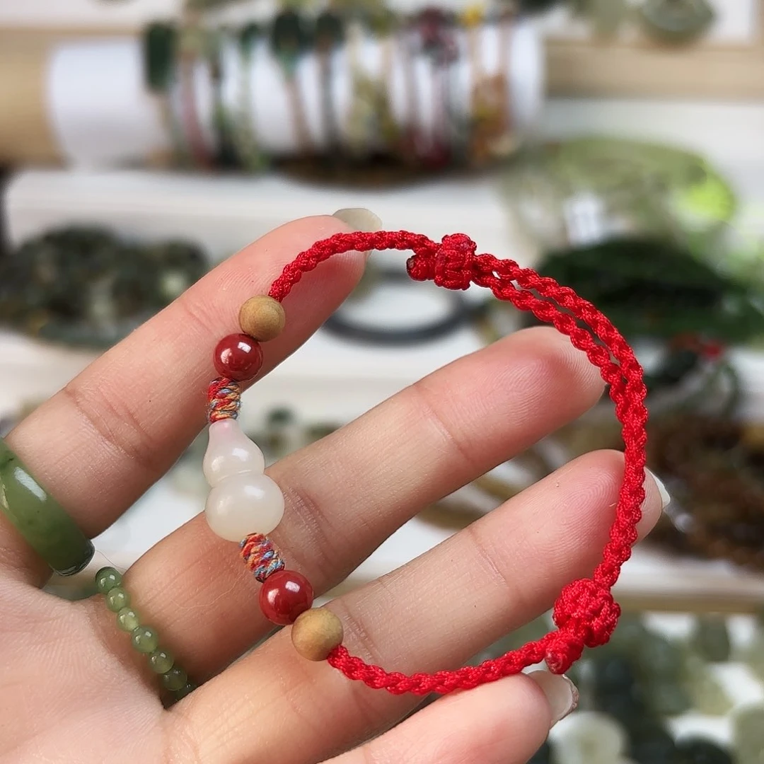 和田玉颈饰未镶嵌俄料葫芦手绳