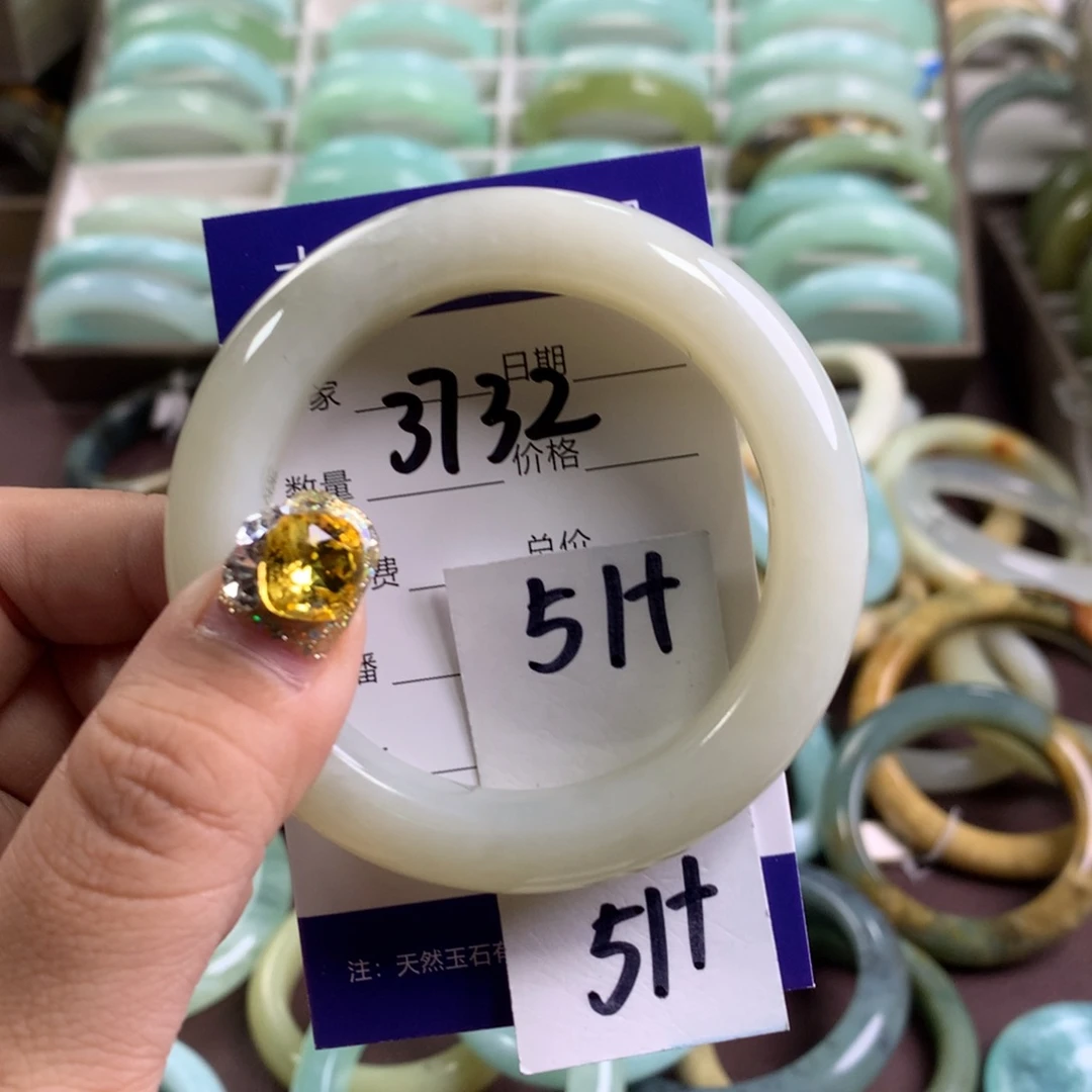 蛇纹石玉手镯未镶嵌3732