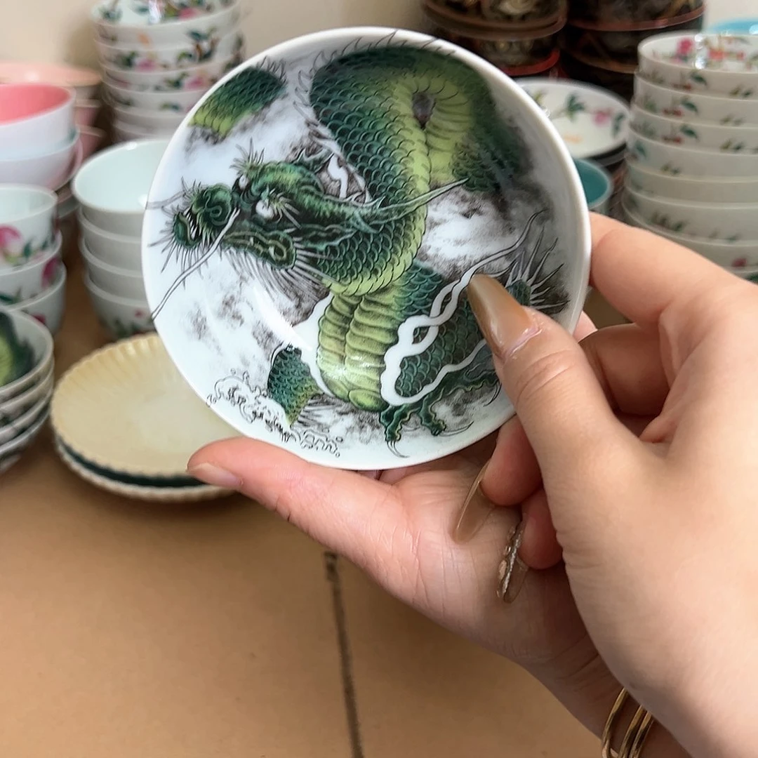 瑕疵瑕疵明显陶瓷