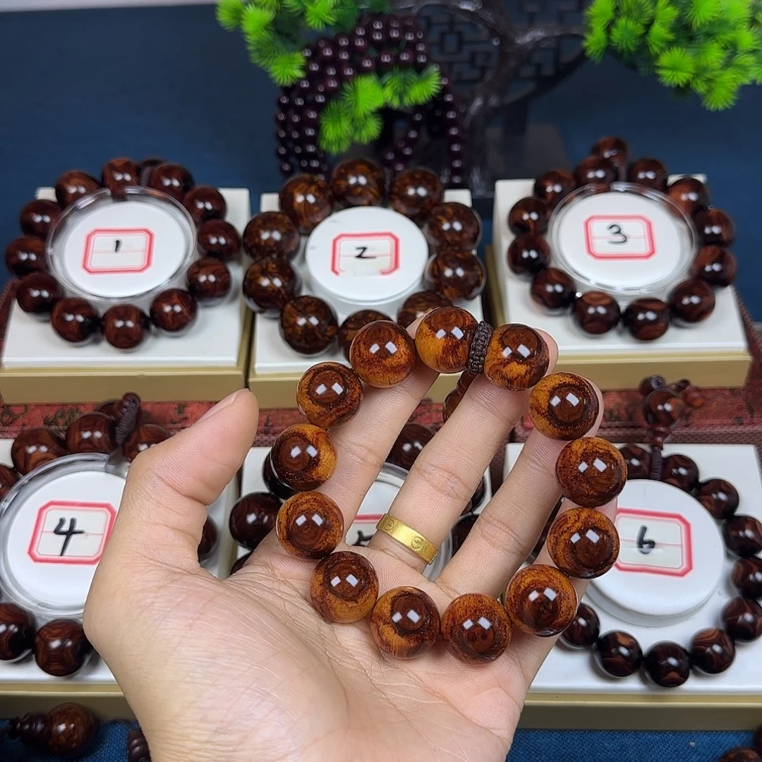 张***华花梨木类黄花梨1.8