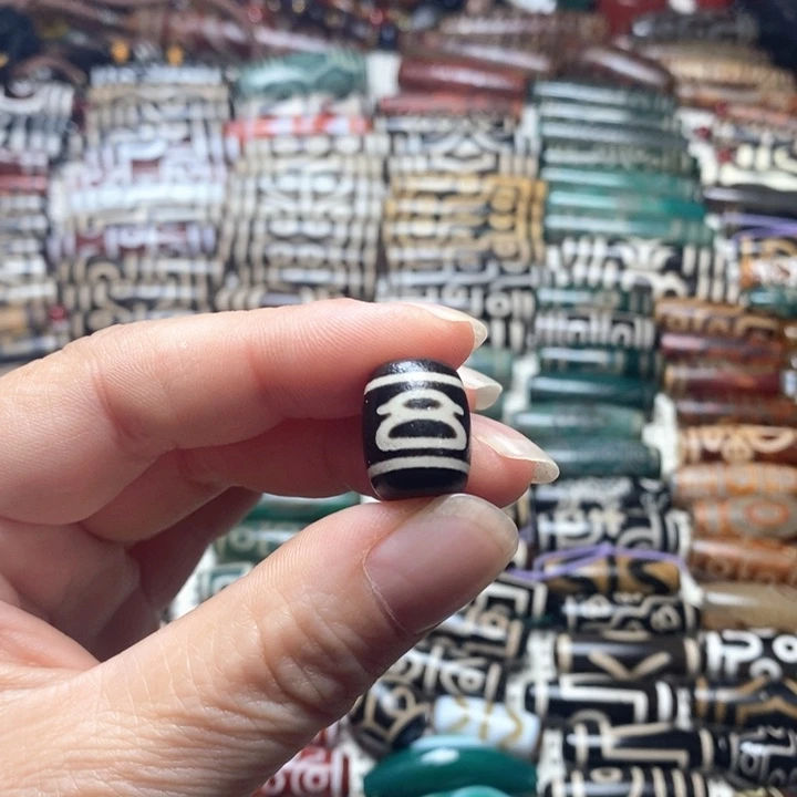 玛瑙/玉髓项圈未镶嵌