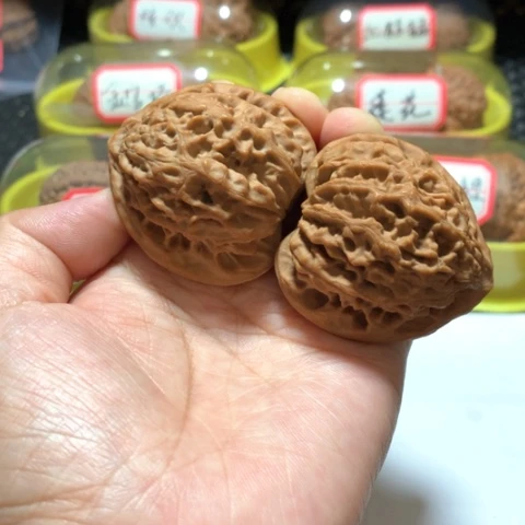 吊坠文玩核桃良**景金牛