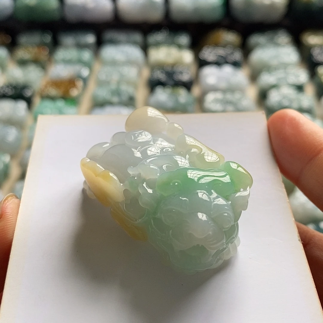 翡翠未镶嵌颈饰天然翡翠貔貅吊坠