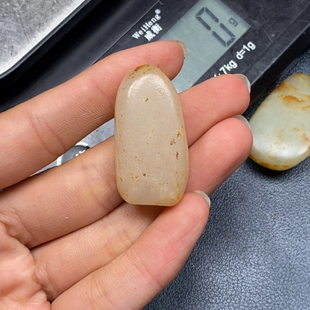 和田玉（糖玉）未镶嵌挂件