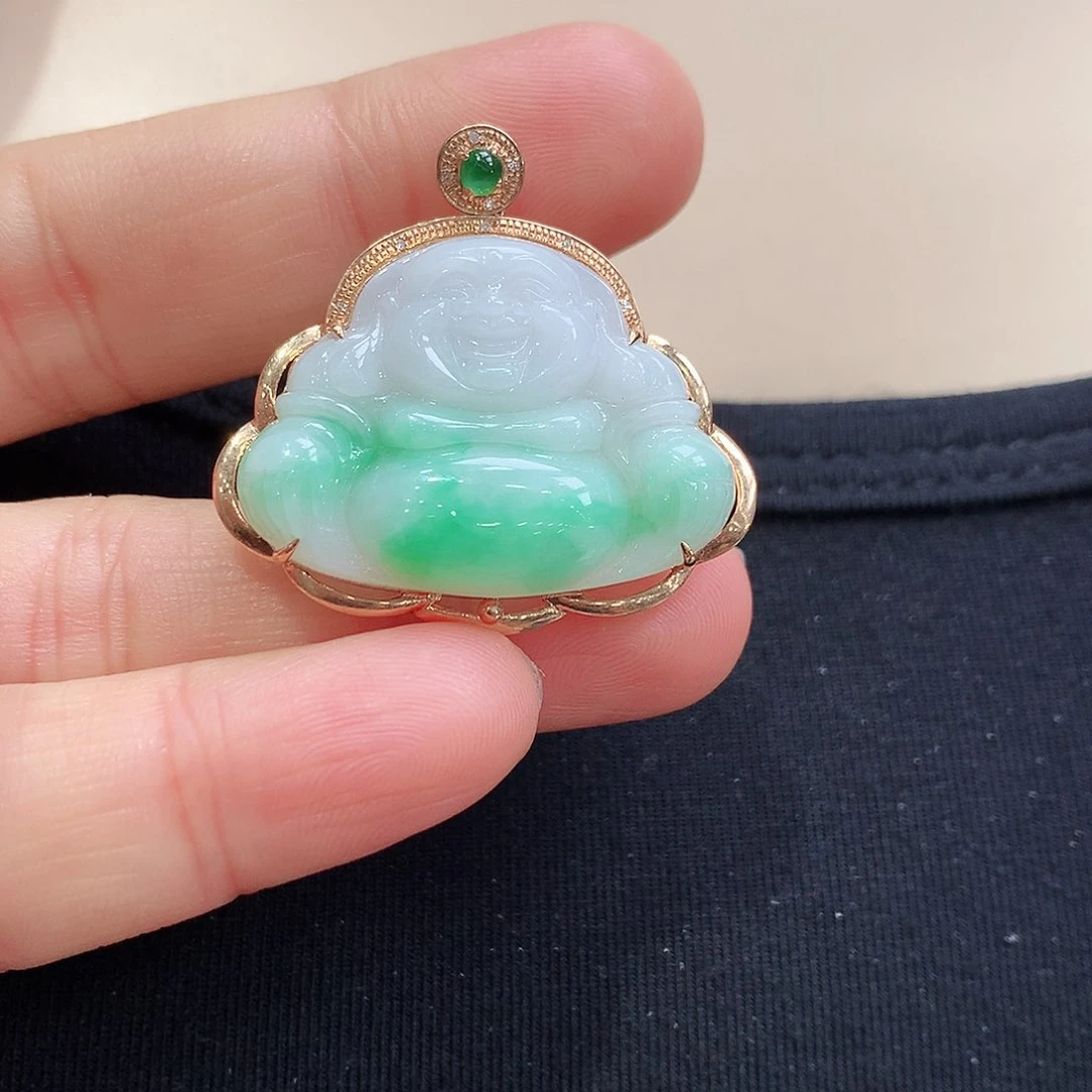 翡翠颈饰18K金镶嵌佛公