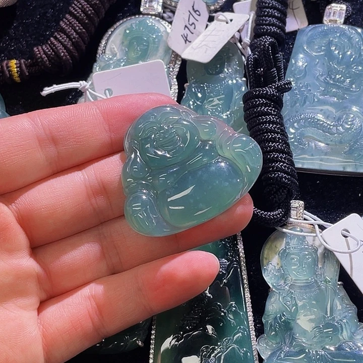 翡翠颈饰未镶嵌57，