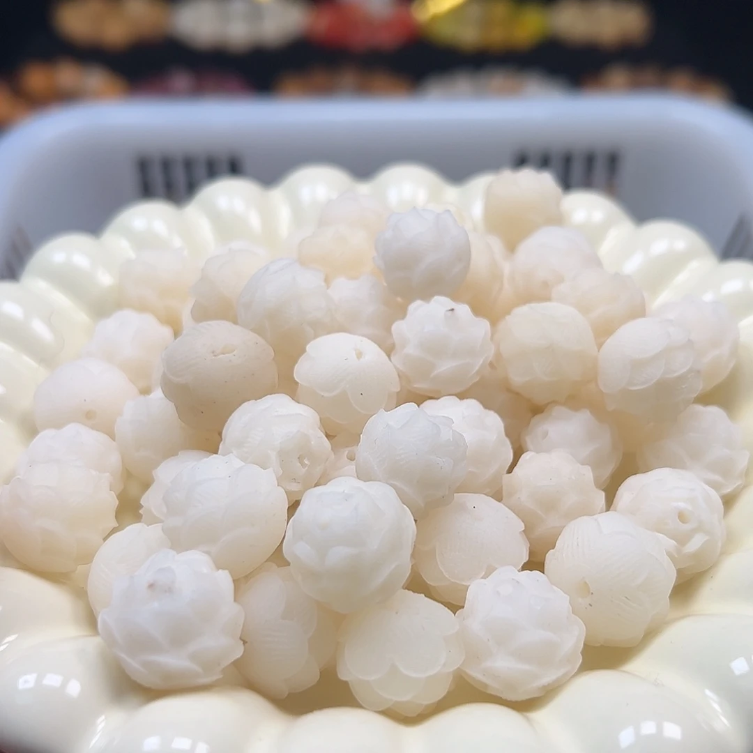 菩提根/象牙果手串瑕疵卡15白色肉莲20颗有裂