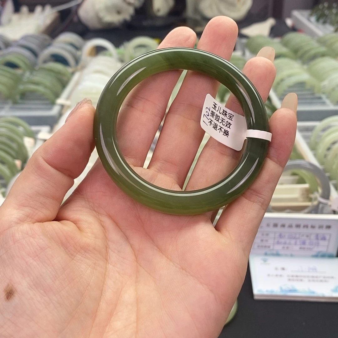 和田玉未镶嵌珠宝奇石53