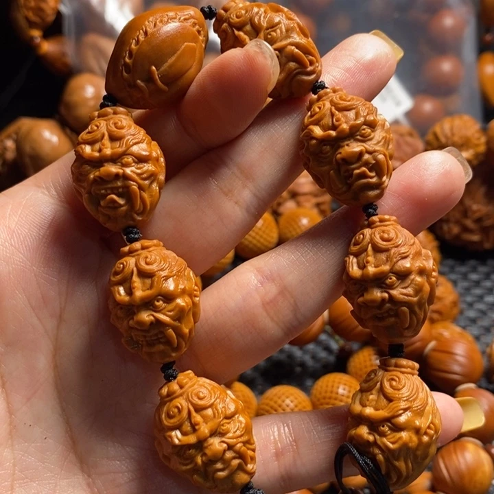 橄榄核吊坠不动明王