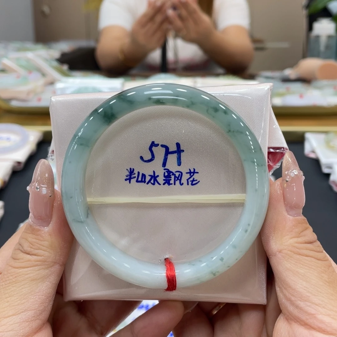 未镶嵌手镯翡翠翡翠