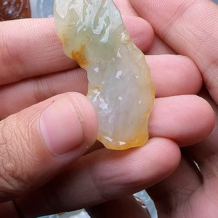 定制翡翠未镶嵌不包工