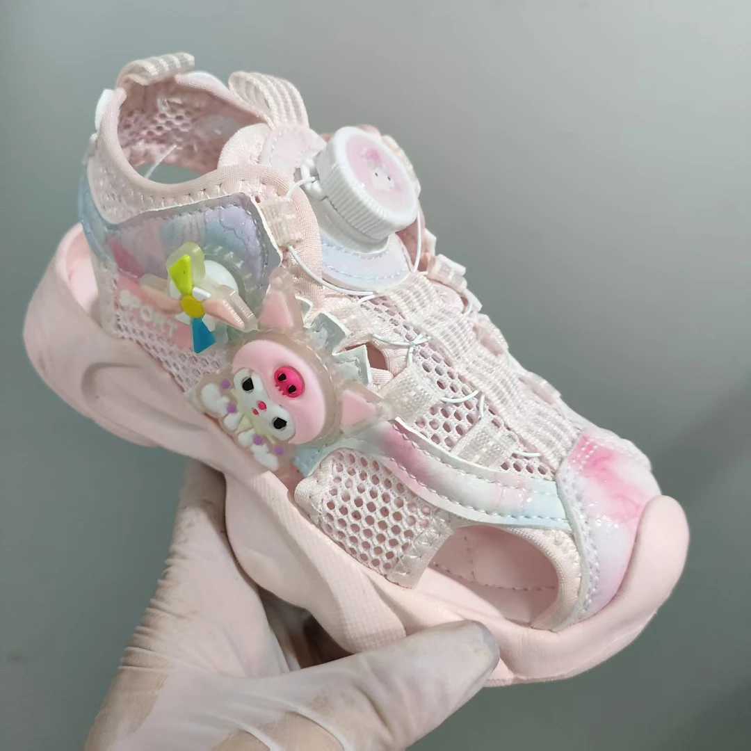 2024夏季新款女童库洛米防踢包头凉鞋儿童防滑沙滩鞋风车鞋x-15